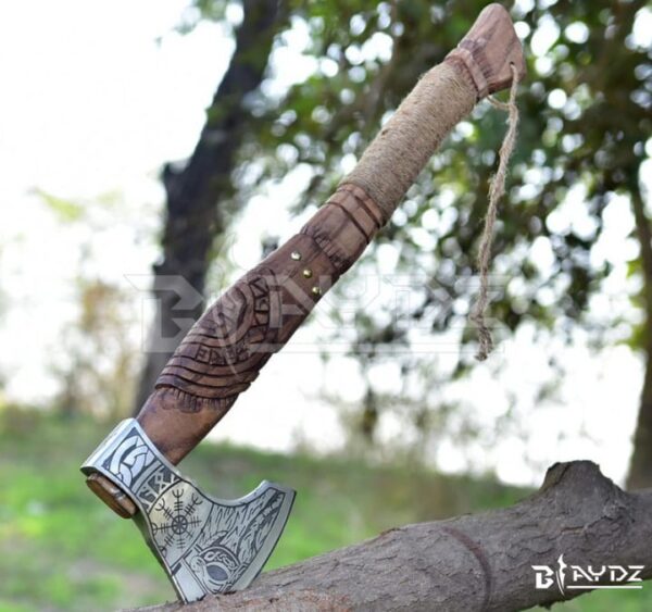 Compact Survival Hatchet