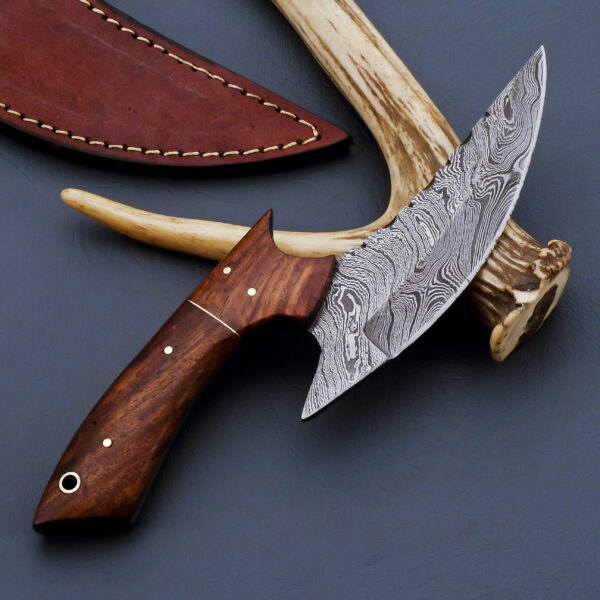 Handmade Damascus Steel Hunting Knife