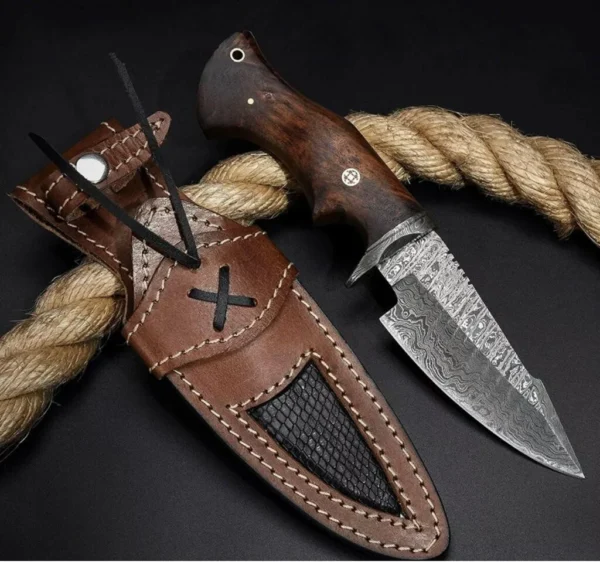 Damascus Steel Bobcat Hunting Knife